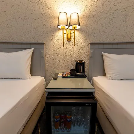 Umit 2 Hotel 3*